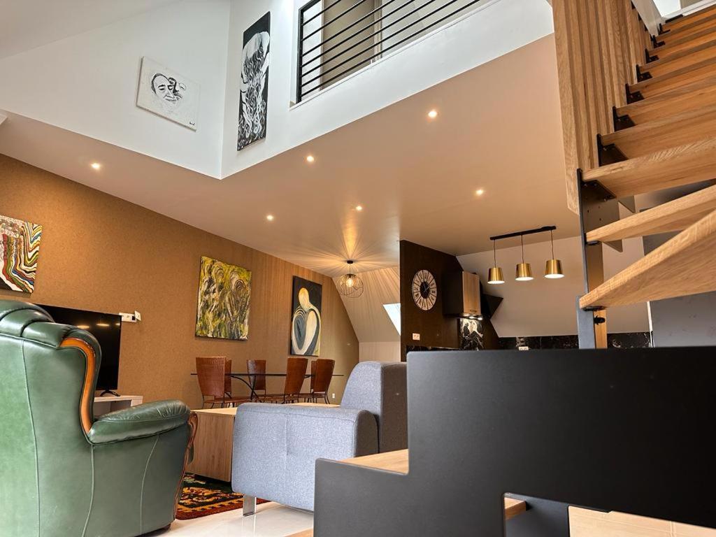 Spacious Flat Close To The Railway Station Troyes Room photo